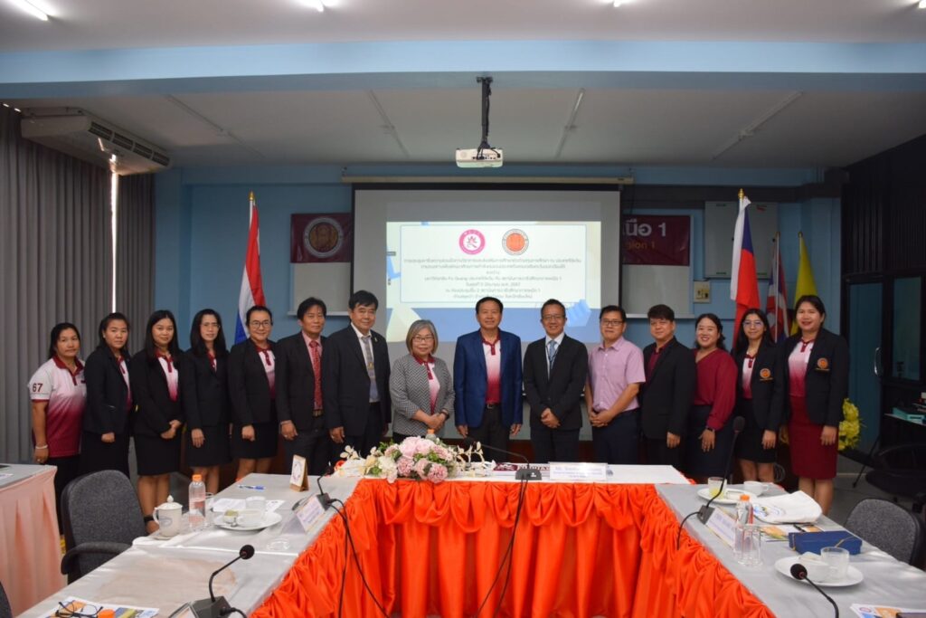 ล่ามและผู้ประสานงานโครงการฯ  โครงการศึกษาต่อ ด้วยทุนรัฐบาลไต้หวัน ระบบ 2+2 สำหรับนักศึกษาประเทศกลุ่มอาเซียน
