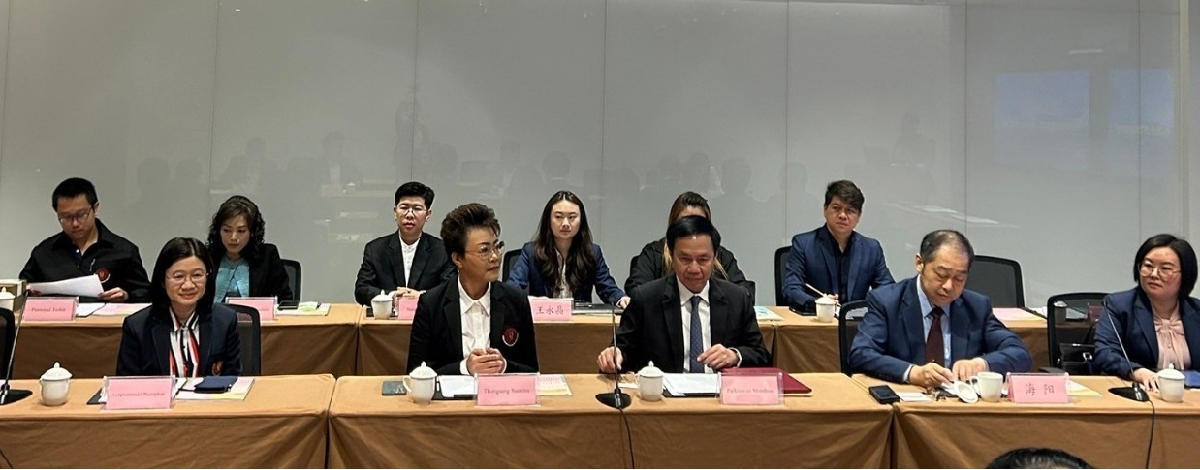 พิธีลงนามความร่วมมือ ระหว่าง คณะสช.กับ Shantou University โดยมี Jinbu เข้าร่วมพิธี
