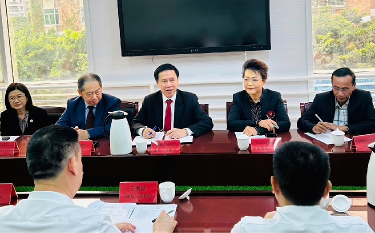 พิธีลงนามความร่วมมือ ระหว่าง คณะสช.กับ Shantou University โดยมี Jinbu เข้าร่วมพิธี