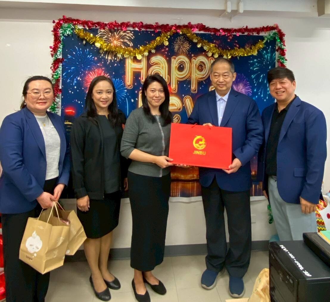 หารือการดำเนินการพัฒนาการสอนภาษาจีนประเทศไทย ร่วมกับผู้บริหารกระทรวงศึกษาธิการการอบรมพัฒนาศักยภาพครูภาษาจีนสอศ.ภาคเหนือ